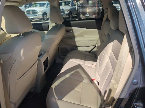 Used 2018 Nissan Murano Platinum AWD/4WD image 17