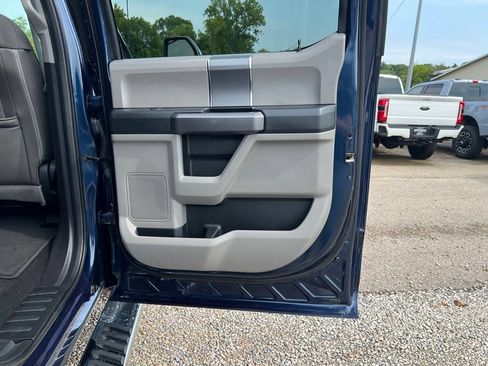Used 2019 Ford F250 XLT w/ XLT Premium Package AWD/4WD image 18