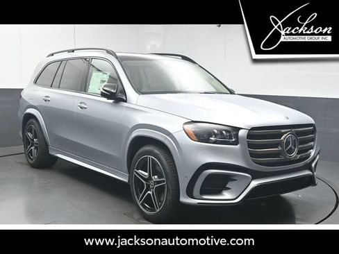 Used 2026 Mercedes-Benz GLS 450 4MATIC image 1