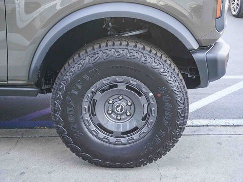 New 2025 Ford Bronco Badlands w/ Sasquatch Package image 12