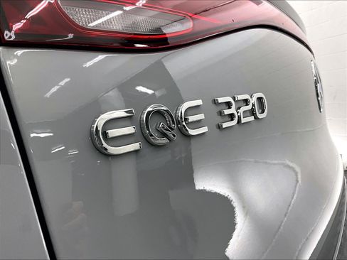 Used 2026 Mercedes-Benz EQE 320 4MATIC SUV image 30