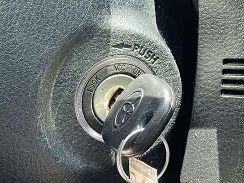 Used 2022 Toyota Tacoma SR RWD image 27