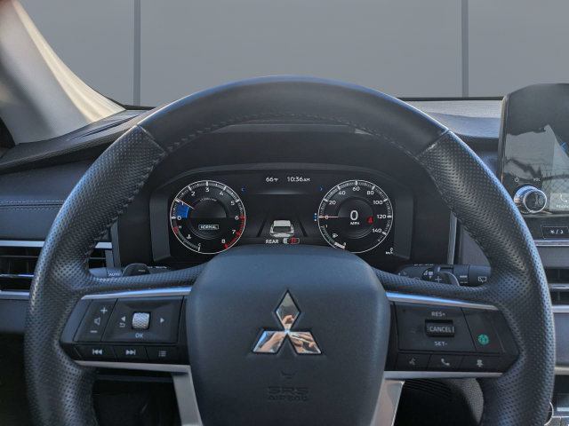 Used 2024 Mitsubishi Outlander SEL FWD image 31
