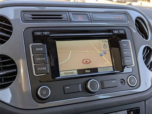 Used 2014 Volkswagen Tiguan SEL image 25