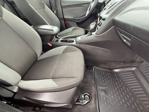 Used 2012 Ford Focus SE FWD image 10