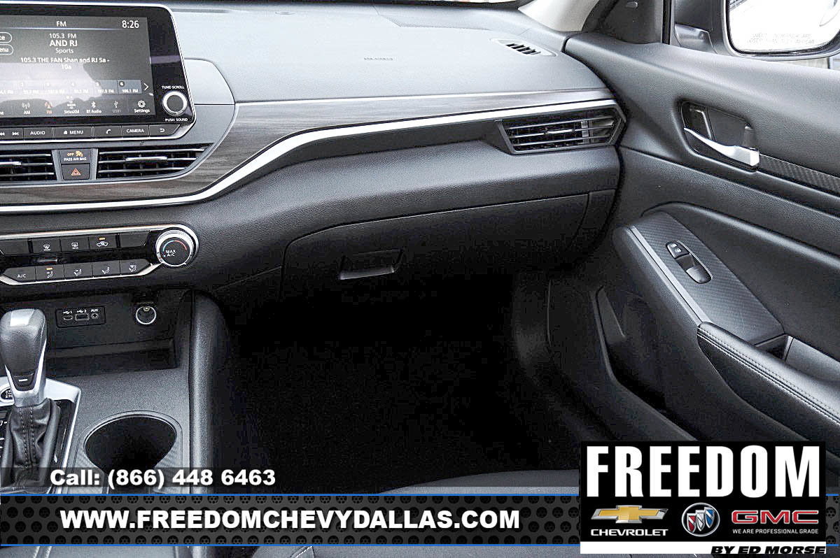 Used 2025 Nissan Altima 2.5 SV FWD image 32
