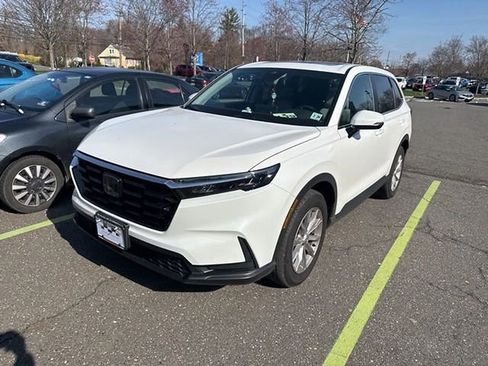 Used 2024 Honda CR-V EX image 3