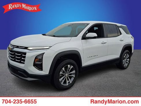 Used 2026 Chevrolet Equinox LT FWD image 1