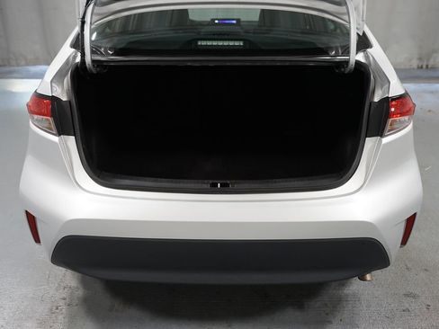 Certified 2024 Toyota Corolla LE FWD image 31