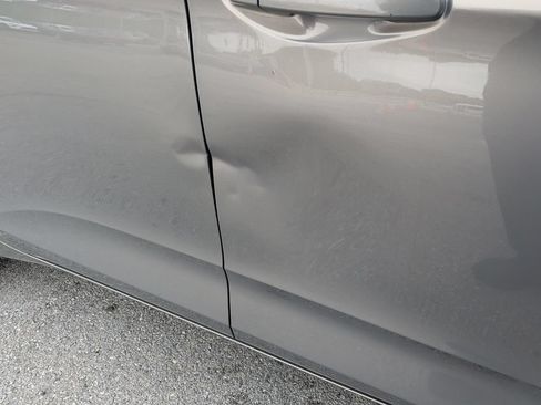 Used 2017 Chevrolet Impala LT FWD image 14