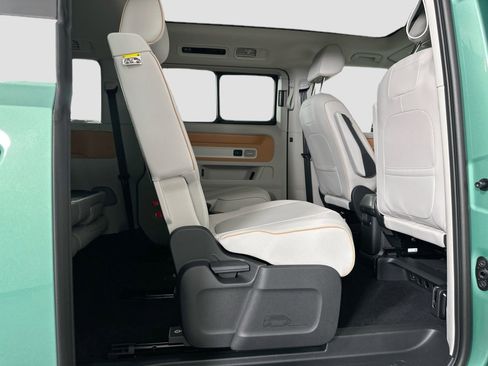 New 2025 Volkswagen ID. Buzz Pro S Plus image 24