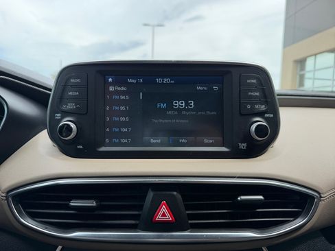 Used 2019 Hyundai Santa Fe SE FWD image 12