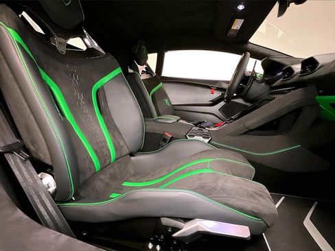 Used 2023 Lamborghini Huracan Tecnica image 28