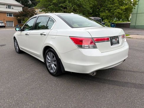 Used 2011 Honda Accord EX-L image 4