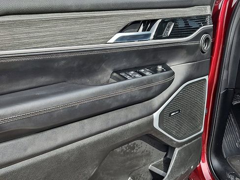 Used 2022 Jeep Wagoneer Series II image 20