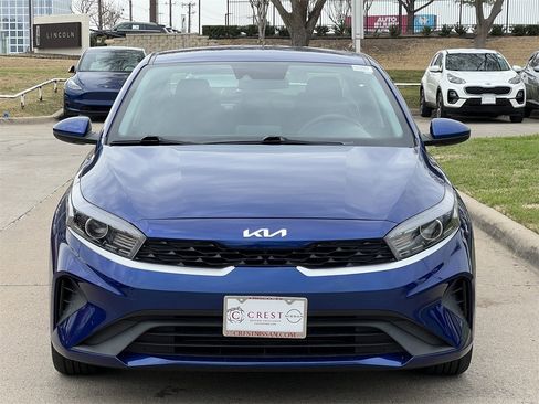 Used 2023 Kia Forte LXS image 6
