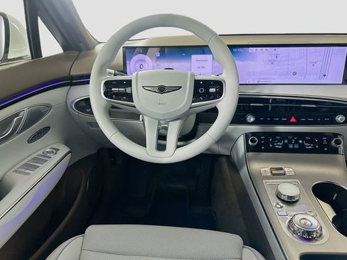 Used 2026 Genesis GV70 2.5T Advanced AWD/4WD image 19
