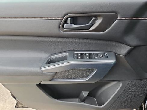 Certified 2025 Nissan Pathfinder Rock Creek image 23