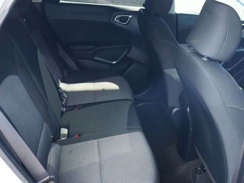 Used 2021 Kia Soul S image 28