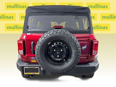 New 2025 Ford Bronco 4-Door AWD/4WD image 30