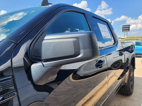 New 2026 GMC Sierra 1500 Elevation image 13