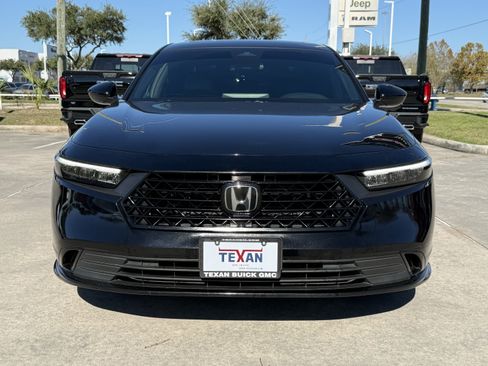 Used 2025 Honda Accord Sport image 10