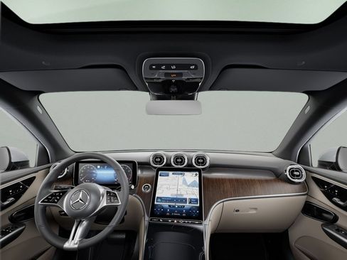 Used 2026 Mercedes-Benz GLC 300 image 42