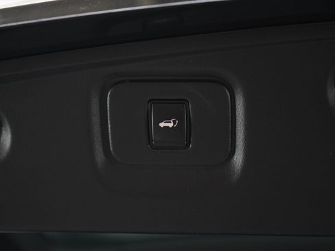Used 2017 Nissan Pathfinder SL w/ Trailer Tow Package AWD/4WD image 17