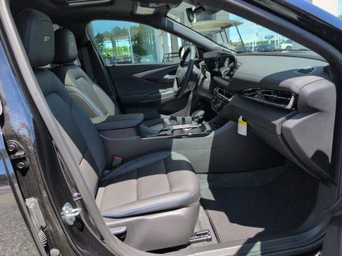 New 2026 Buick Envista Sport Touring w/ Convenience I Package FWD image 32