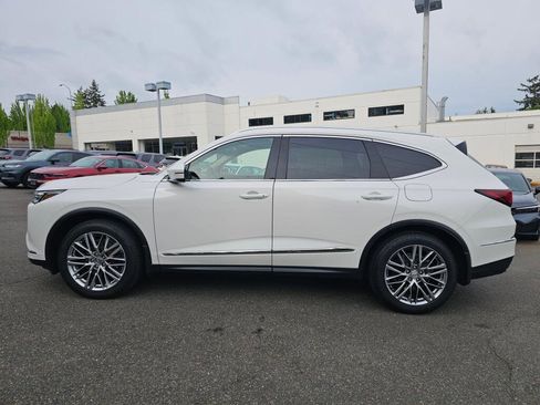 Used 2024 Acura MDX SH-AWD w/ Advance Package image 4
