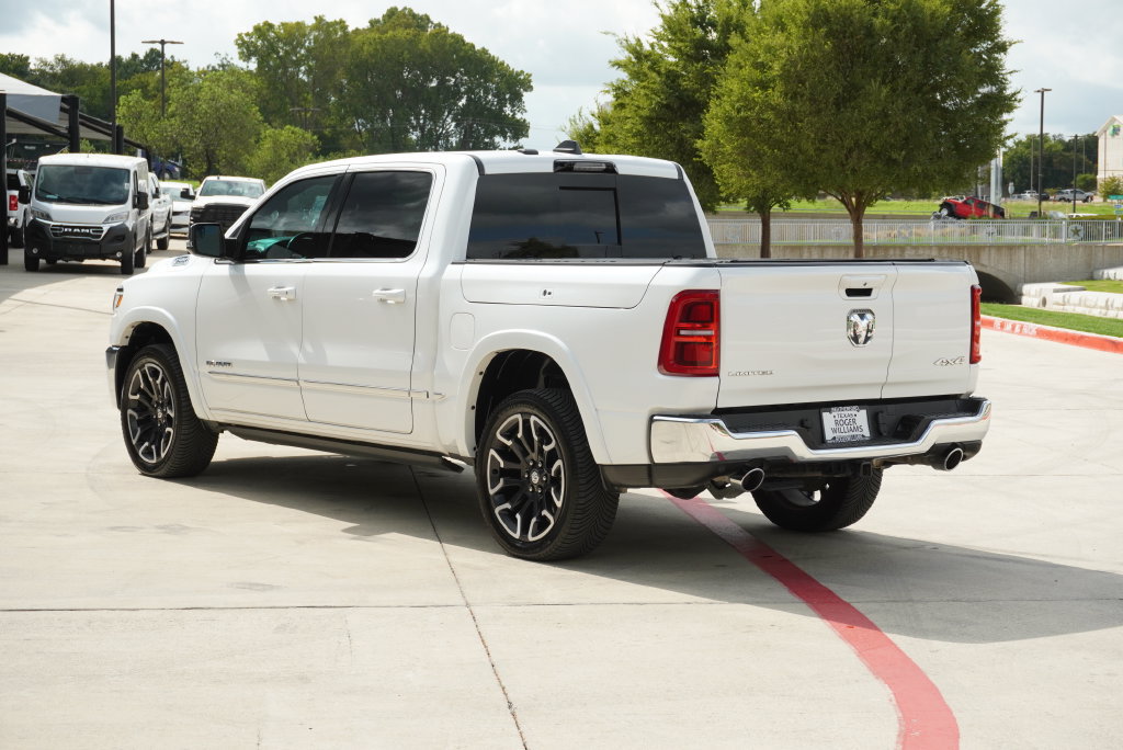 Used 2025 RAM 1500 Limited AWD/4WD image 3