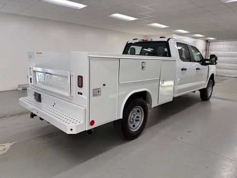 New 2026 Ford F250 XL w/ XL Chrome Package image 6