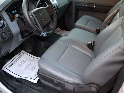 Used 2015 Ford F250 XL w/ Power Equipment Group image 12