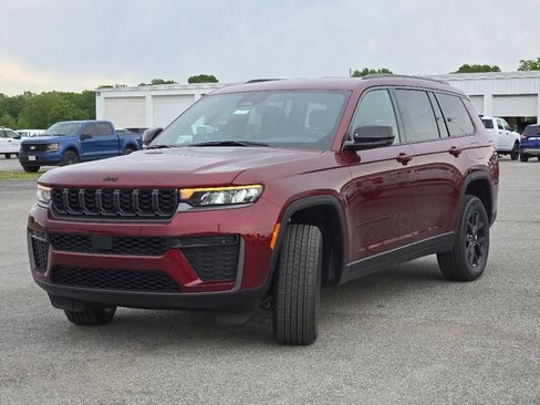 New 2026 Jeep Grand Cherokee L 4WD image 3