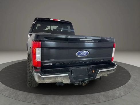 Used 2018 Ford F250 Lariat w/ Chrome Package AWD/4WD image 8