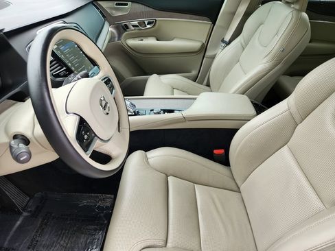 Used 2020 Volvo XC90 T8 Inscription w/ Protection Package Premier AWD/4WD image 4
