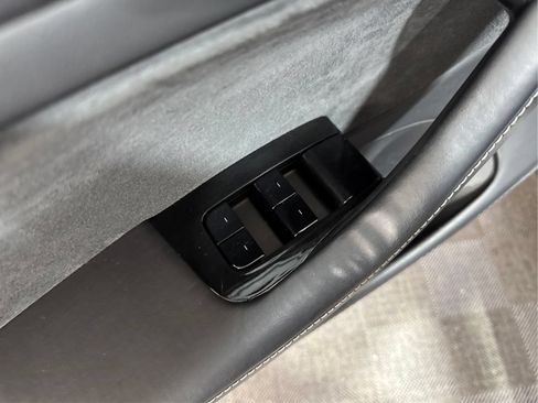 Used 2018 Tesla Model 3 Long Range RWD image 32