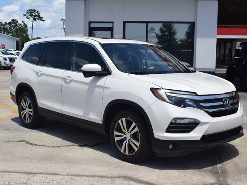 Used 2017 Honda Pilot EX-L image 2