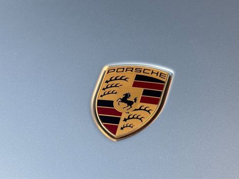Certified 2025 Porsche Macan image 28