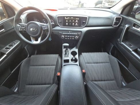 Used 2021 Kia Sportage LX AWD/4WD image 34