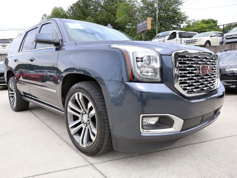 Used 2019 GMC Yukon Denali w/ Denali Ultimate Package AWD/4WD image 9