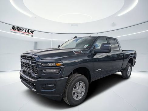 New 2026 RAM 2500 Big Horn AWD/4WD image 7