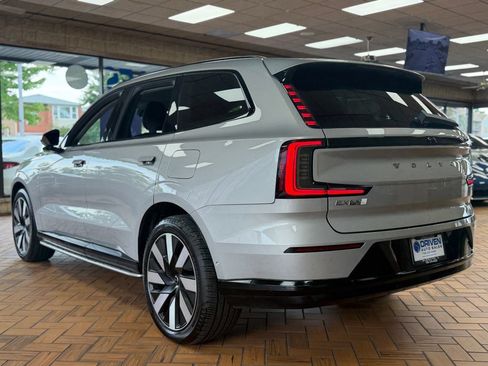 Used 2025 Volvo EX90 Ultra AWD/4WD image 6