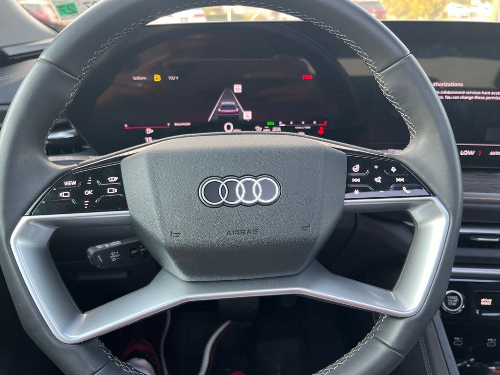 Used 2025 Audi Q5 Premium Plus AWD/4WD image 10