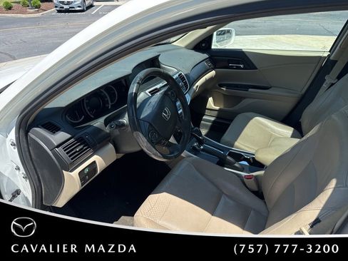 Used 2015 Honda Accord EX-L image 9