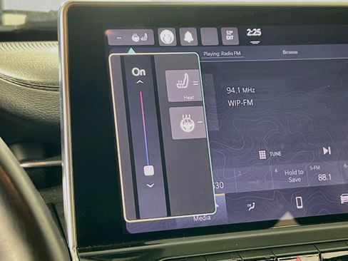 Used 2022 Jeep Compass Latitude w/ Sun and Sound Group image 19