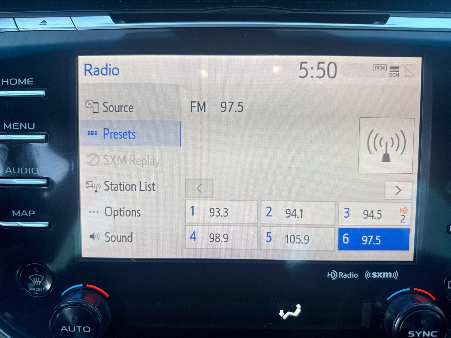 Used 2020 Toyota Camry XSE FWD image 12