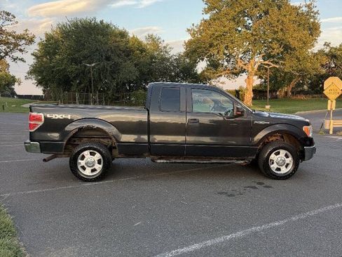 Used 2013 Ford F150 XLT w/ Mid Equipment Group AWD/4WD image 11