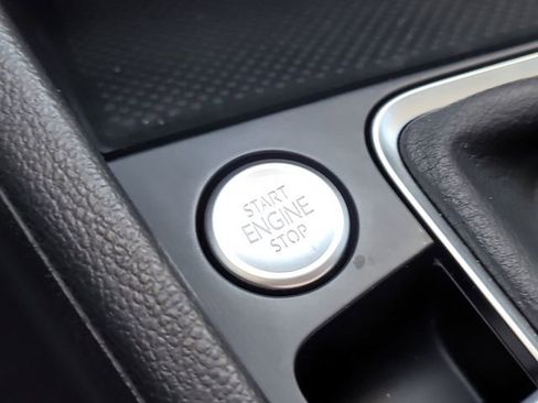 Used 2022 Volkswagen Jetta SE image 24