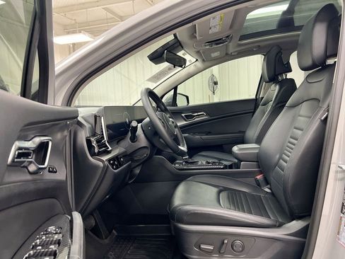 Used 2024 Kia Sportage SX image 21